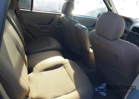 2004 Jeep Grand Cherokee Laredo from USA, damaged, VIN 1J4GX48N74C435372